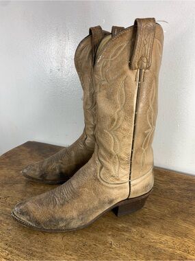 Dan post made in USA distressed leather cowboy boots